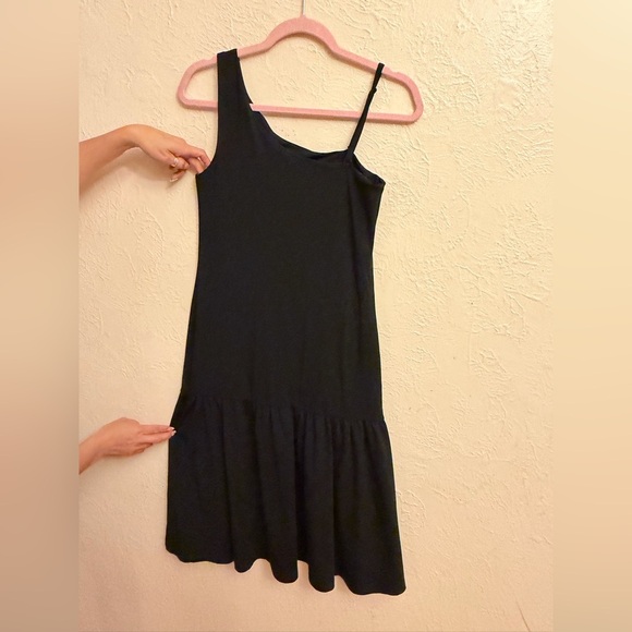 Banana Republic Black one shouder Midi Dress - Picture 6 of 8